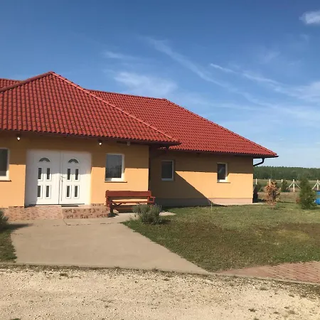 Bencsik Tanya - Szallashely & Rendezvenyhaz Gæstehus